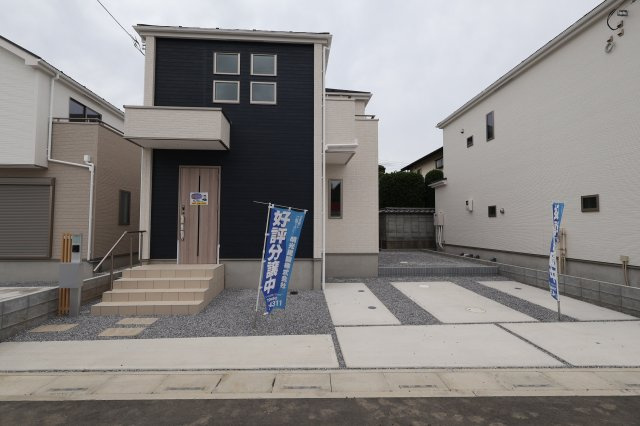 《仲介手数料無料》久喜市久喜東４丁目22-29新築一戸建てグラファーレの外観