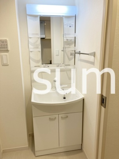 リブリ・ロッソの洗面所|シャンプードレッサー。