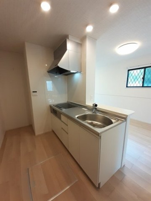 【キッチン】 | カーサハル | コンパクトなキッチンで掃除もラクラク