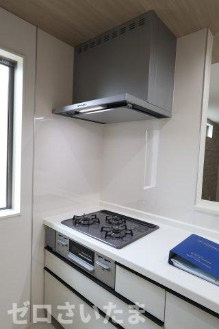 《仲介手数料無料》久喜市久喜東４丁目22-29新築一戸建てグラファーレのキッチン