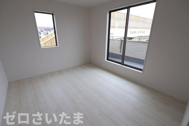 《仲介手数料無料》久喜市久喜東４丁目22-29新築一戸建てグラファーレの洋室|2階 7.25帖