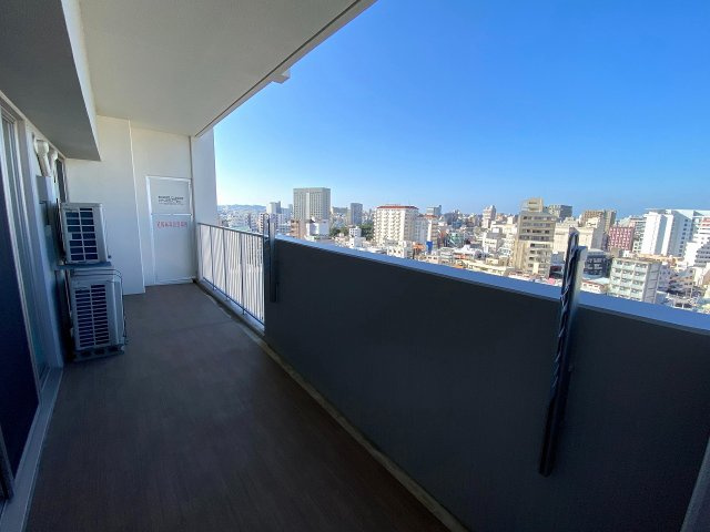 プレサンスロジェ国際通りレーヴタワーのバルコニー|那覇市売マンション｜プレサンスロジェ国際通りレーヴタワー｜アイランドリゾート沖縄