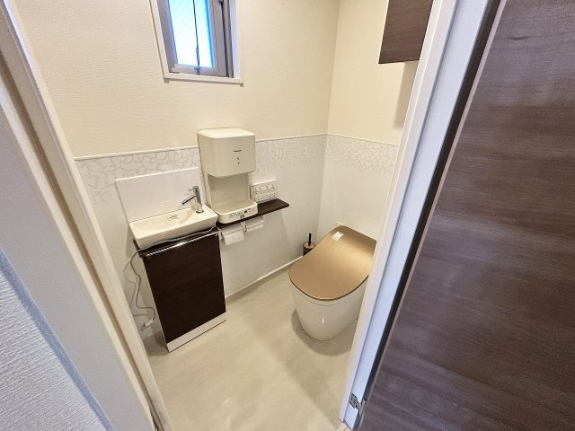 プレサンスロジェ国際通りレーヴタワーのトイレ|那覇市売マンション｜プレサンスロジェ国際通りレーヴタワー｜アイランドリゾート沖縄