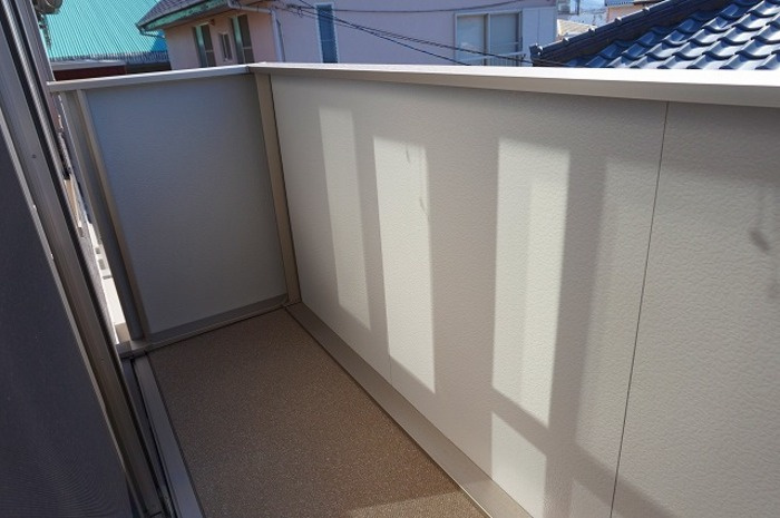 平松ハイツ　弐番館のバルコニー