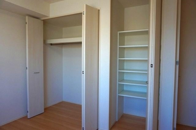 平松ハイツ　弐番館の収納