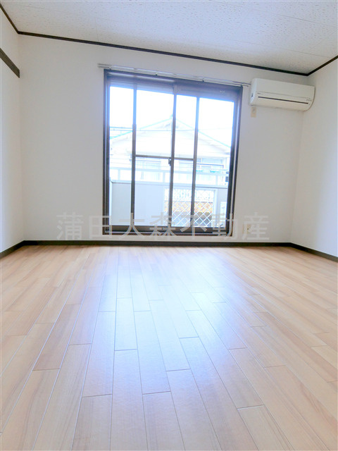 メゾンドルミエールの居間・リビング