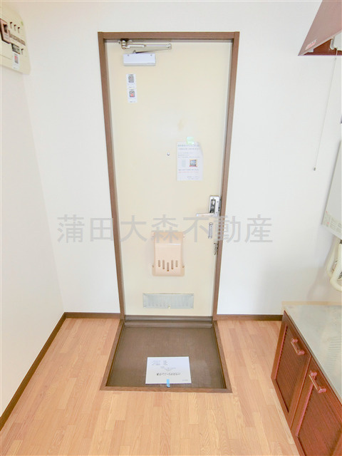 メゾンドルミエールの玄関