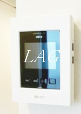 【セキュリティ】 | Terrace  Saint  Honore | モニター付きインターホンです。