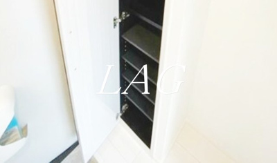 【設備】 | Terrace  Saint  Honore | シューズボックスです。