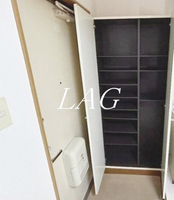 【玄関】 | ハビタ | 玄関です。