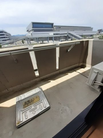 コムフォートワンのバルコニー|高崎、前橋のお部屋探しはエンドスケープまで！お客様の理想お聞かせ下さい♪