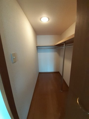 コムフォートワンの収納|高崎、前橋のお部屋探しはエンドスケープまで！お客様の理想お聞かせ下さい♪