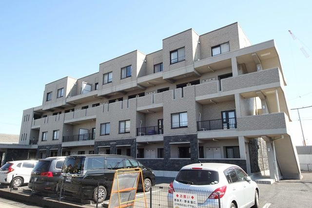 コムフォートワンの外観|高崎、前橋のお部屋探しはエンドスケープまで！お客様の理想お聞かせ下さい♪