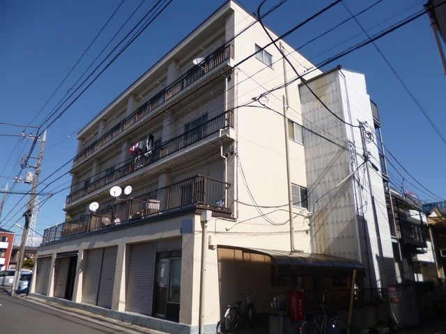 シルバークレストの外観|しっかりしたマンションです。