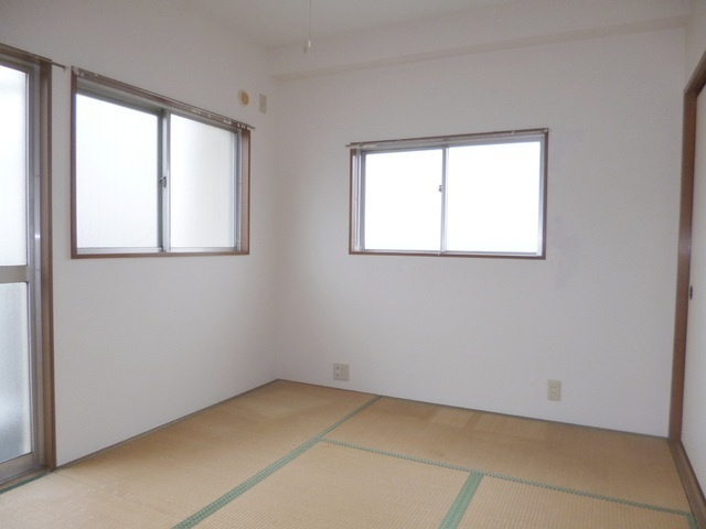 シルバークレストの寝室|落ち着いた和室です。