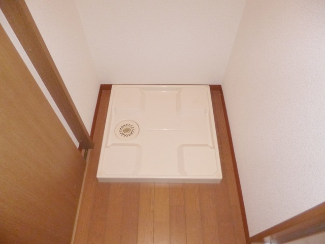 シルバークレストの設備|洗濯機置き場あります。