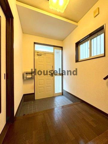 島橋南ノ丁戸建の玄関