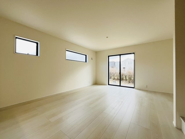 大府市横根町羽根山379-2『仲介手数料無料』新築戸建ての前面道路含む現地写真