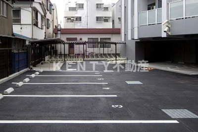 【駐車場】 | レジディア中延 | 駐車場です