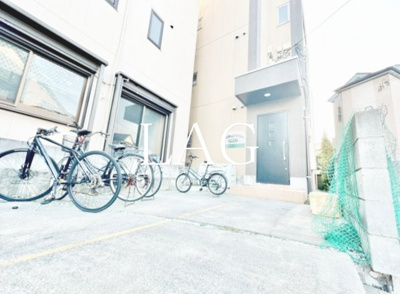 【その他共用部分】 | スラクストンパートⅠ | 駐輪場です。