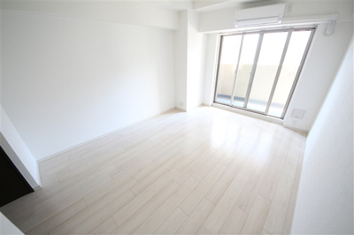 【洋室】 | カスタリアタワー肥後橋