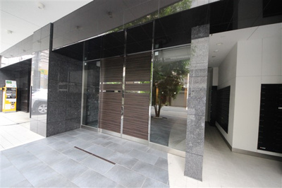 【エントランス】 | APRILE南森町