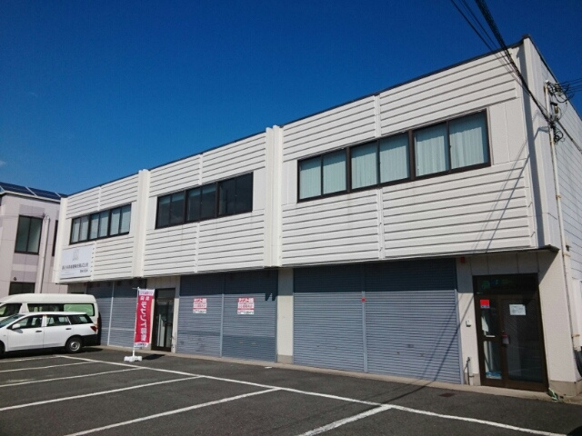 三条町１丁目倉庫付事務所の外観