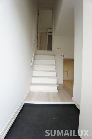 熊本市東区長嶺南６丁目のアパートの玄関