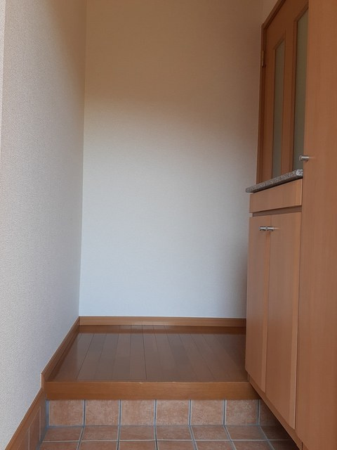 グリーンコートCの玄関