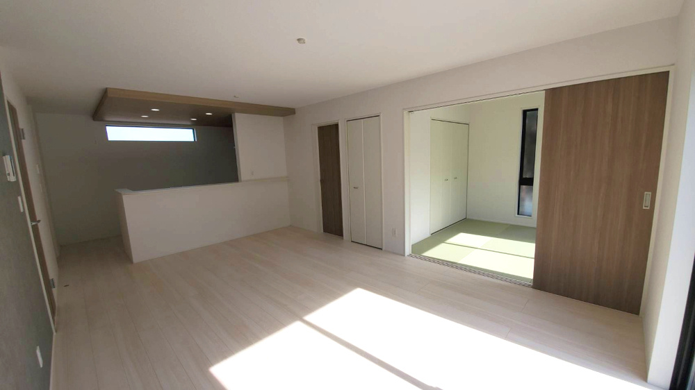 行田市矢場　新築住宅（平家住宅）土地76坪超！の居間・リビング