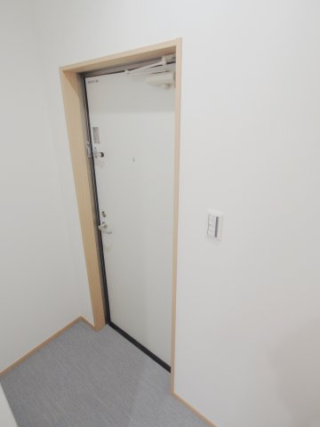 セブンプロート海田市駅前の玄関