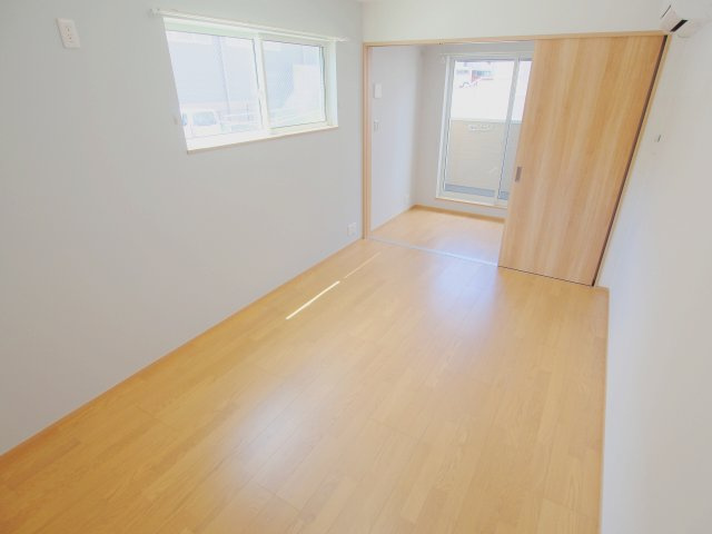 セブンプロート海田市駅前の居間・リビング