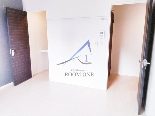 ツインハウス　M-1の居間・リビング|洋室のお部屋です。