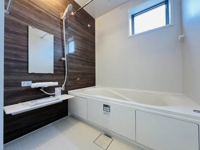 碧南市岬町四丁目5番『仲介手数料無料』新築戸建ての浴室