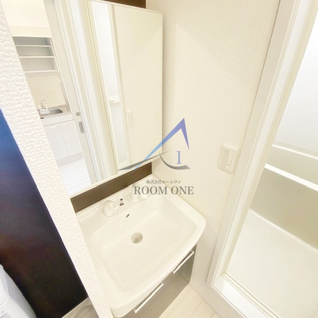 カーサドマーニの洗面所|独立洗面台です。