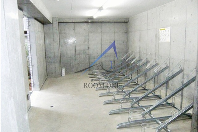 Ｃｏｕｒｔ　Ｏｒｉｅｌ