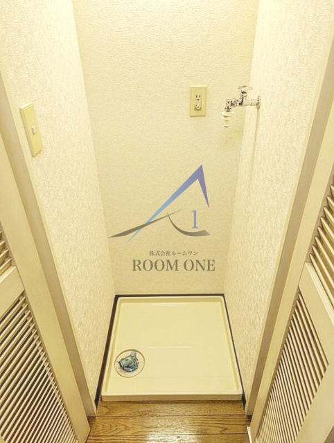 エグゼクティブ代官山の設備|洗濯機置場です。