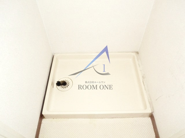 トーシン・フェニックスマンション西経堂の設備|洗濯機置場です。