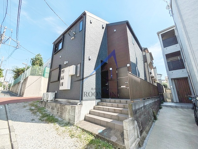 アプリーレ五本木のエントランス|エントランスです。