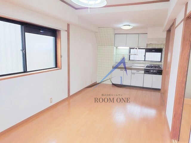 コスモＡｏｉ文京の居間・リビング|洋室のお部屋です。