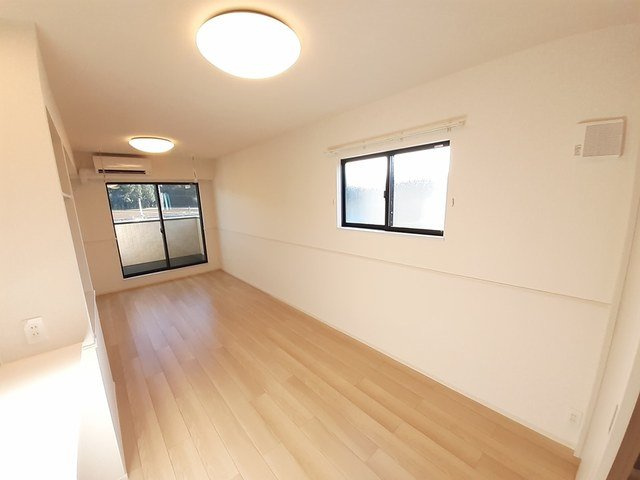 ポスト　フォルトナートＢの居間・リビング