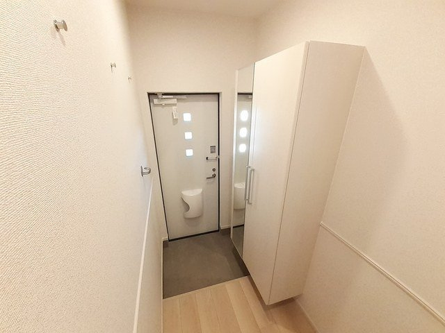 ポスト　フォルトナートＢの玄関