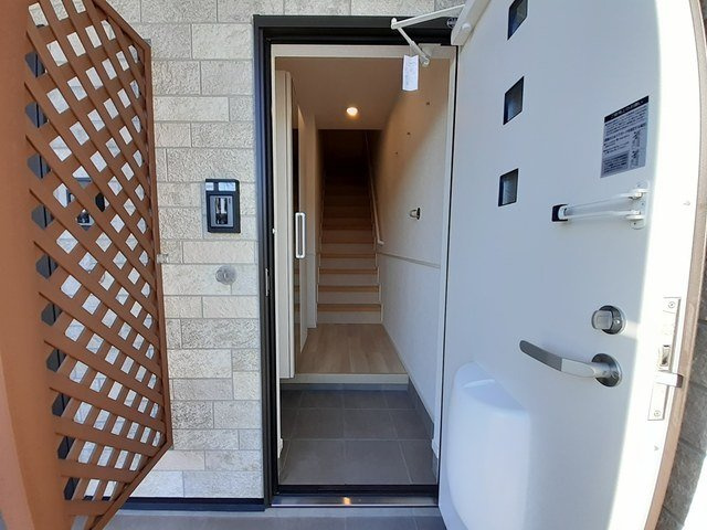 ポスト　フォルトナートＢの玄関