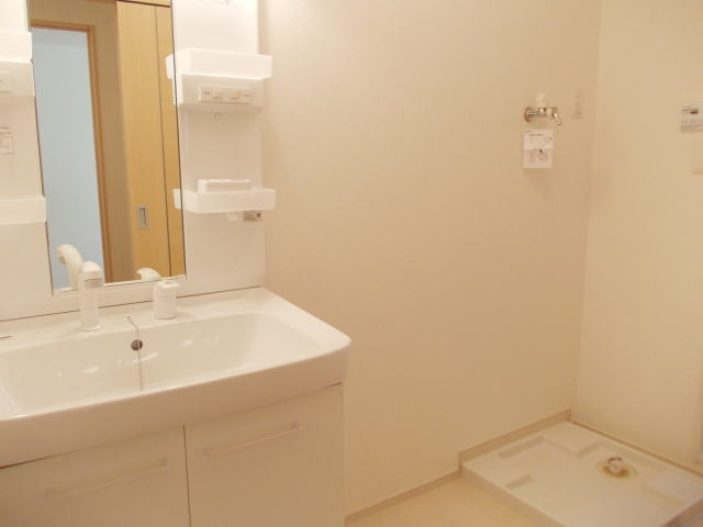 上参番館の洗面所