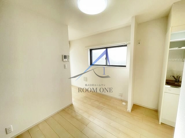 プティ・ロシェ小岩の居間・リビング|洋室のお部屋です。