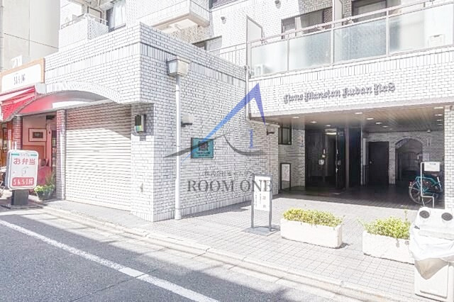 ライオンズマンション九段第２のエントランス|エントランスです。