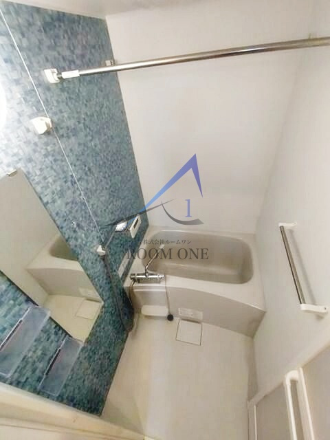 ＧｌａｎｚＣｕｂｅ大島の浴室|お風呂です。