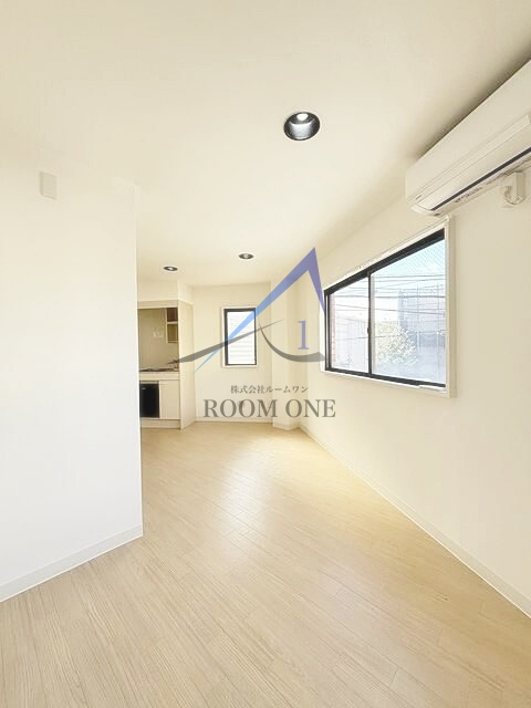 クロスロード東新小岩の居間・リビング|洋室のお部屋です。