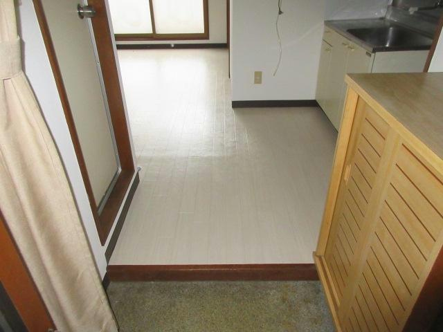 第1恒陽マンションの玄関