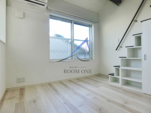 ハーミットクラブハウス日吉Kの居間・リビング|洋室のお部屋です。